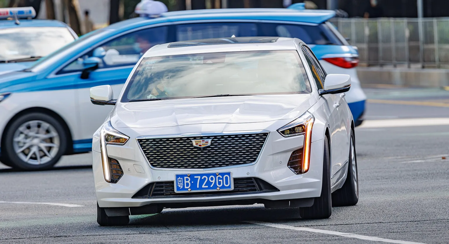 Cadillac CT6 saloon in silver, front three-quarter view