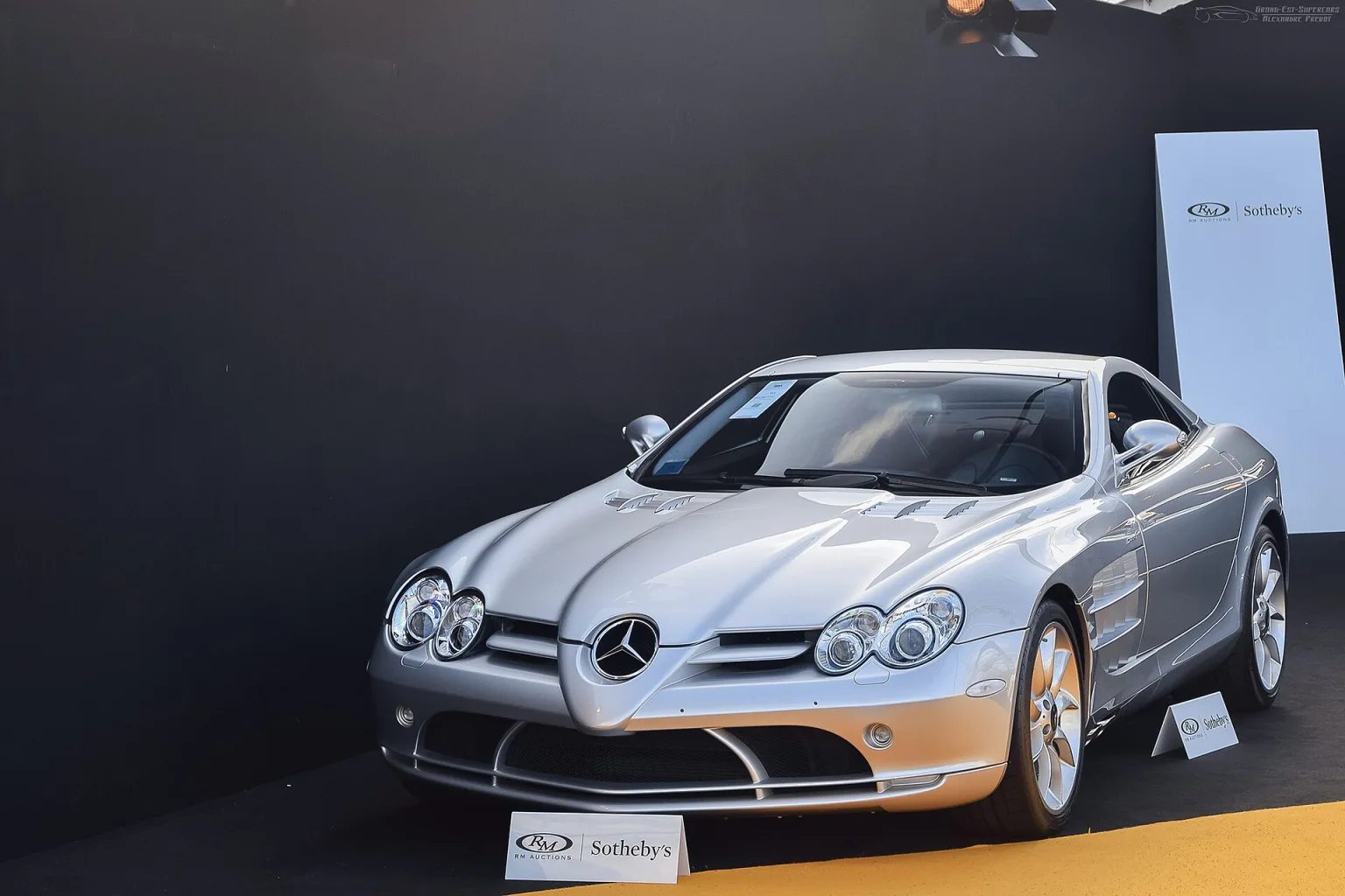 Mercedes-Benz SLR McLaren on a city street