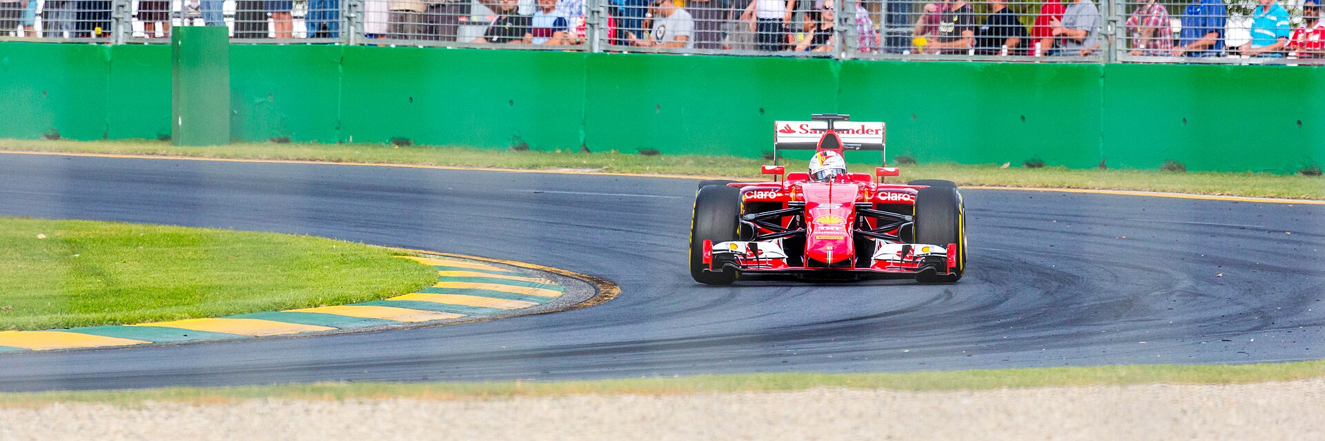 Sebastian Vettel driving the Ferrari SF15-T at the 2015 Australian Grand Prix
