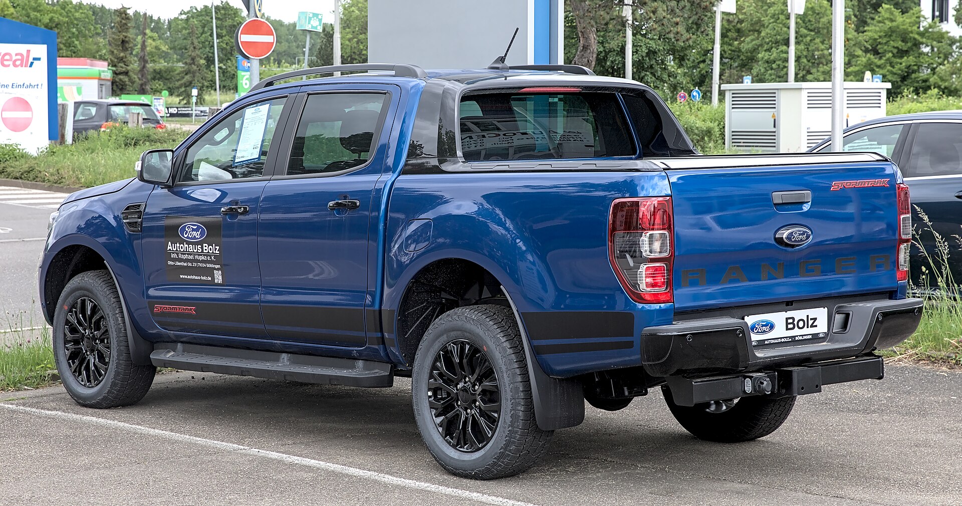 Ford Ranger Stormtrak (T6, P375) pickup truck