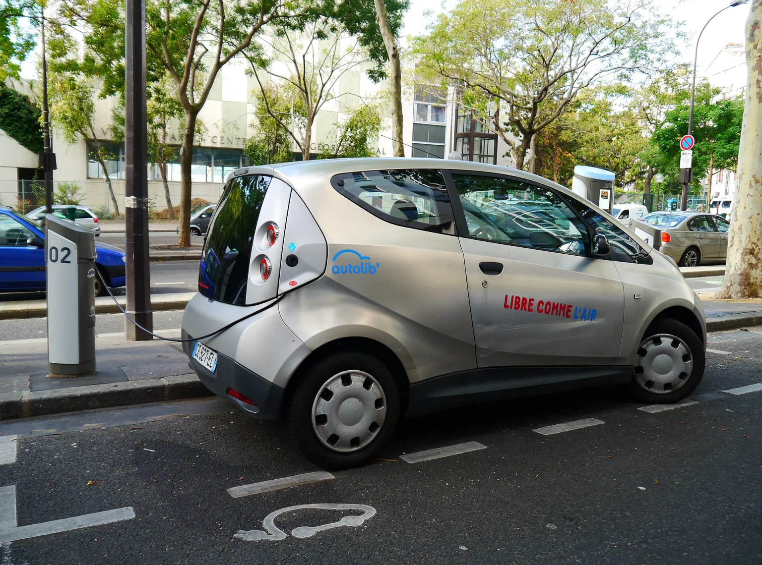 Bolloré Bluecar parked on a city street