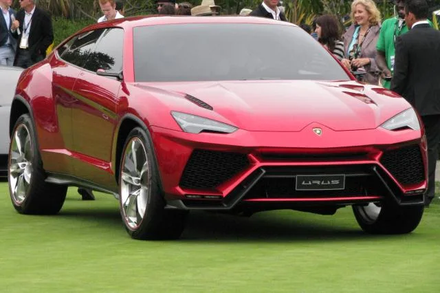 Lamborghini Urus concept SUV front view