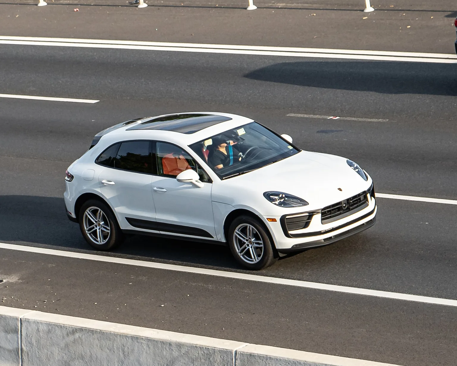 Porsche Macan 95B parked in the Washington DC Metro Area