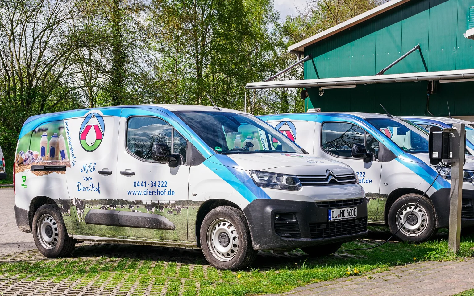 Citroën e-Berlingo electric van on the street