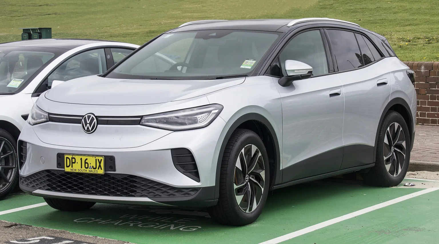 2025 Volkswagen ID.4 Pro Redspot, front view